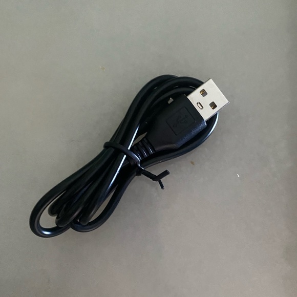 🎉 Host Pick~VIBRA Vibrating Foam Roller by Epitomie Fitness - Picture 9 of 12